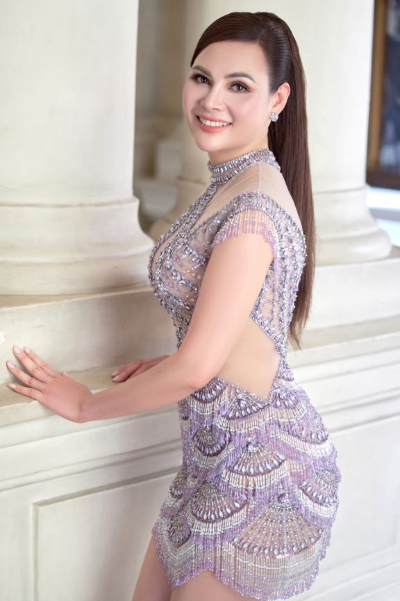 Hoa hậu Joanna Ngô Thanh Vân khoe nhan sắc cực phẩm.