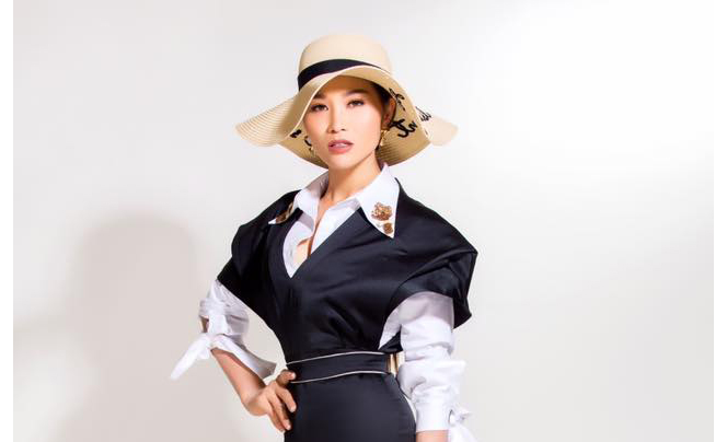 Diễn viên Xuân Nguyễn gây bất ngờ với vẻ đẹp cá tính và phong cách trong gu thời trang street style