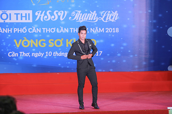 Không sắp xếp được lịch diễn, người mẫu Nguyễn Lợi rút lui khỏi cuộc thi Nét đẹp sinh viên TP. Hồ Chí Minh