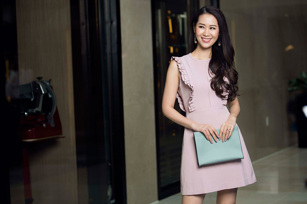 Phong cách thời trang của Hoa hậu thân thiện Dương Thùy Linh 