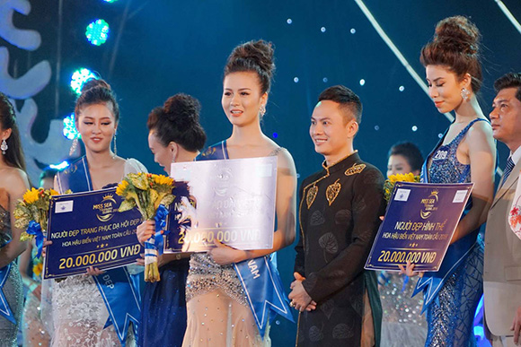 NTK Ngô Nhật Huy dành 1 tỷ đồng thiết kế trang phục áo dài cho Top 40 Hoa hậu Biển Việt Nam Toàn Cầu 2018